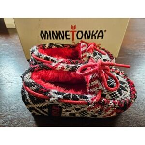 Minnetonka 4908 Cassie Kid/Girl Faux Fur Lined Slippers Snowflake Red - Size 7
